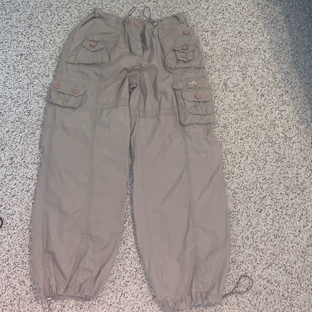 Merced and Madison khaki cargo pants
